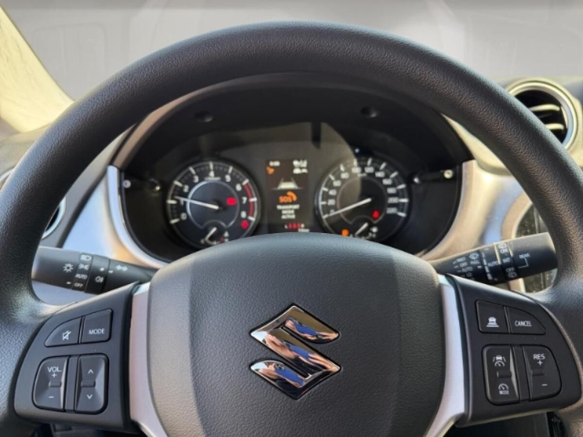 Suzuki Vitara 1.4 Hybrid Club NAVI mit 5 JAHRE GARANTIE