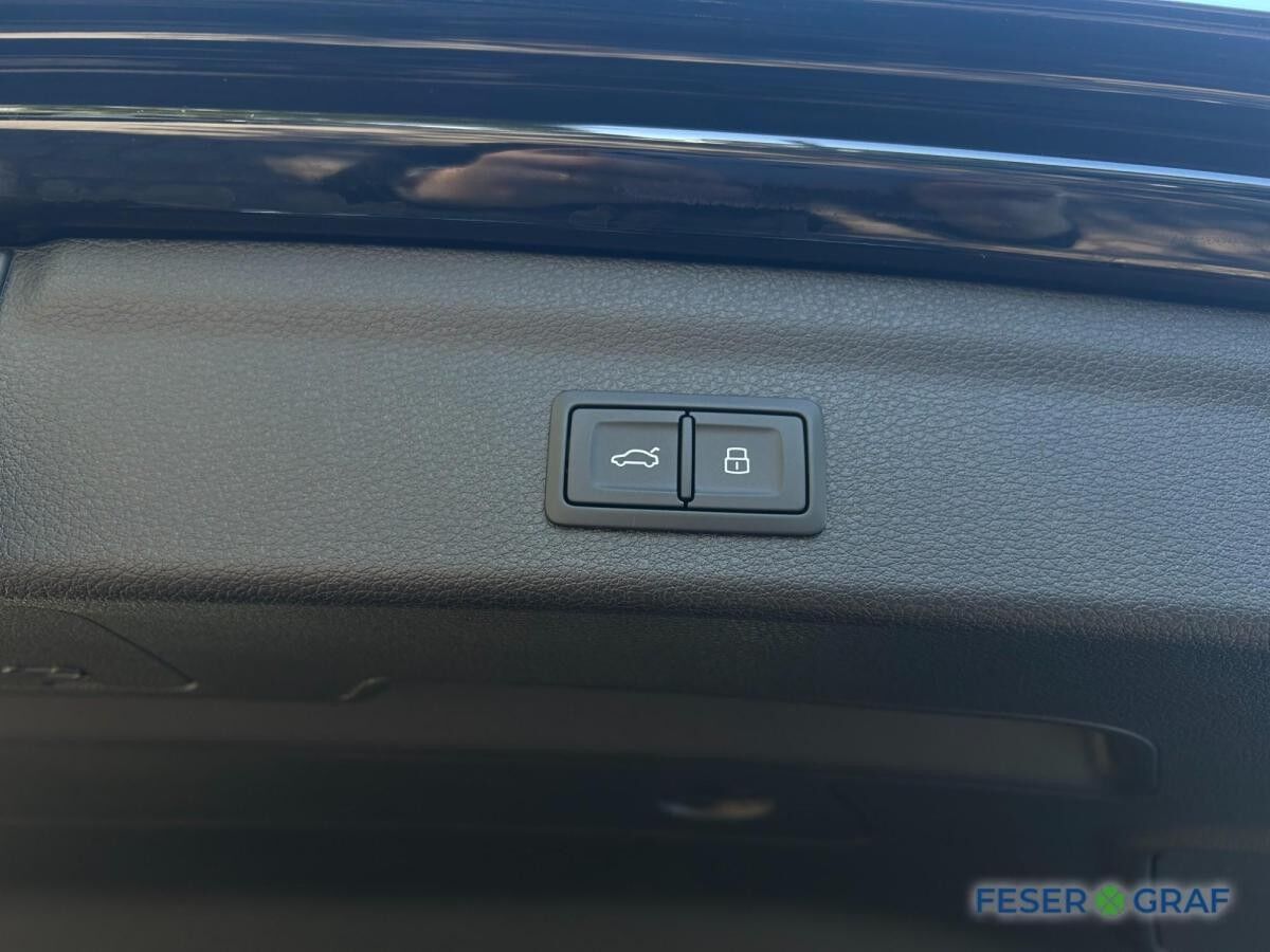 Audi Q3 S line 40 TFSI quattro 26% Sondernachlass