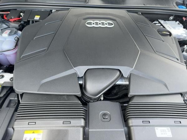 Audi Q8 SUV 55TFSI quattro tiptronic NARDOGRAU