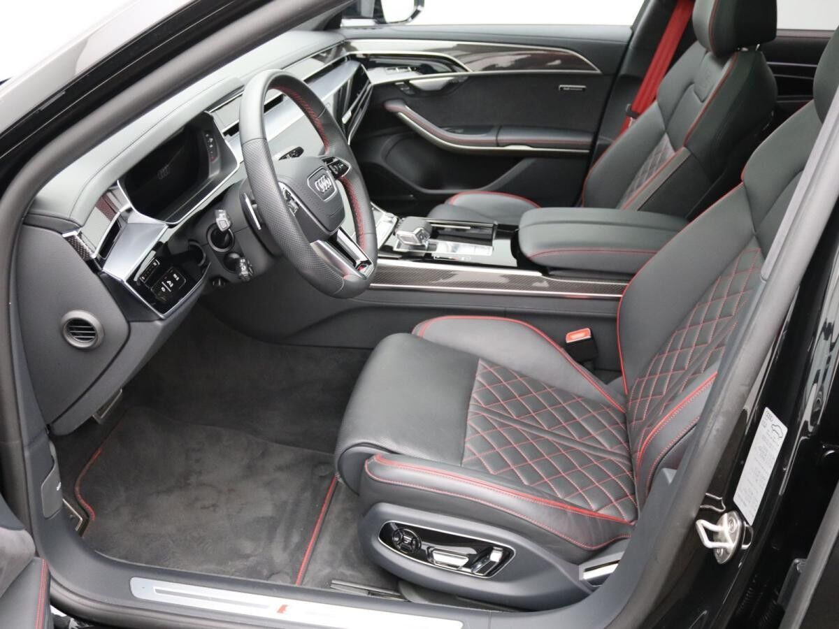 Audi S8 TFSI quattro / Pano, Standh, AHK, B&O, OLED