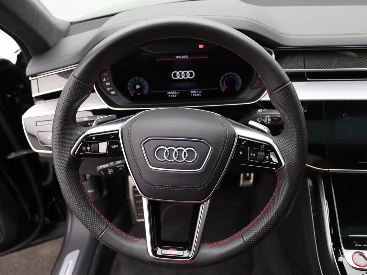 Audi S8 TFSI quattro / Pano, Standh, AHK, B&O, OLED