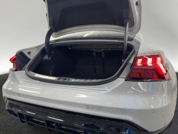Audi RS e-tron GT Head-Up Laser Pano B&O