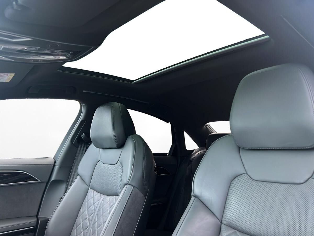 Audi A8 60 TFSIe qu. Pano Matrix LM 20" Navi ACC Soft Close
