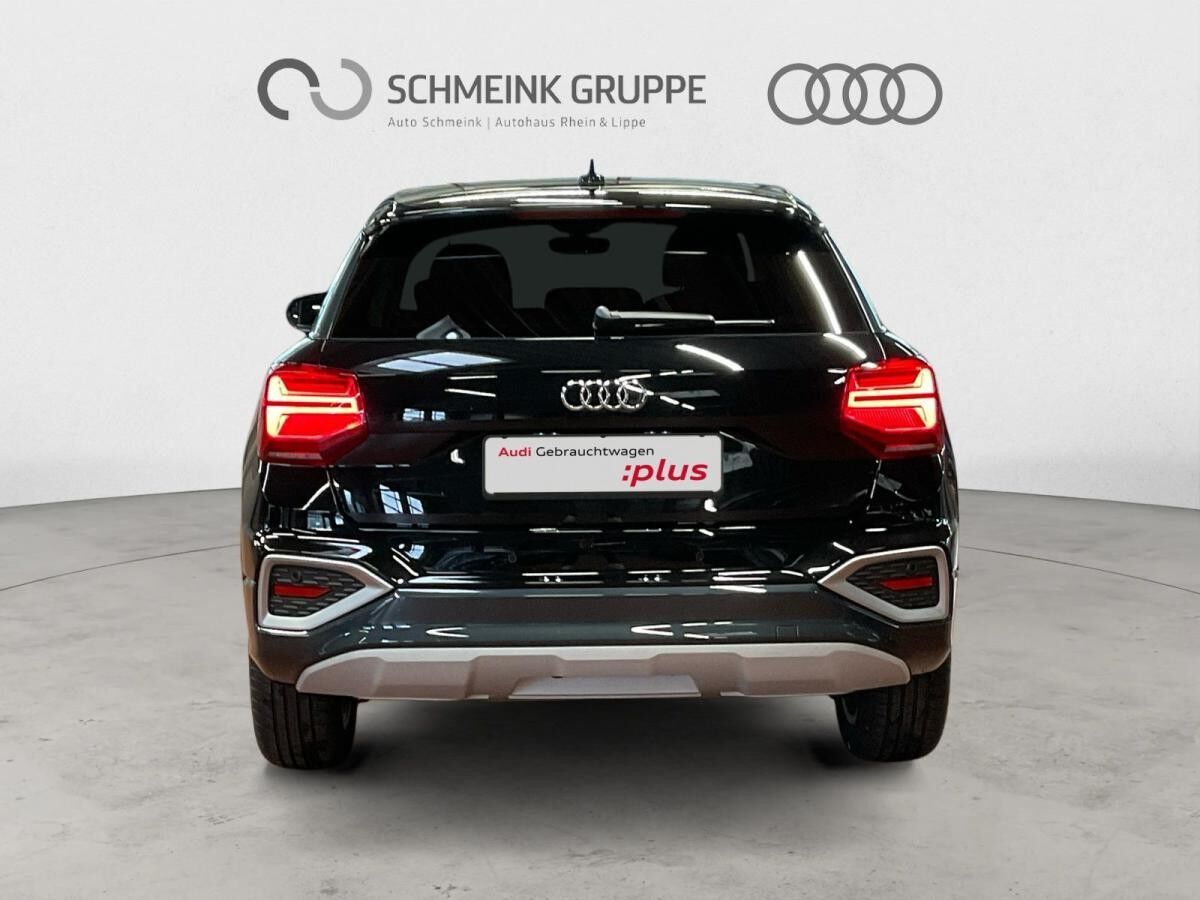 Audi Q2 35 TFSI Advanced S tronic MATRIX AHK CarPlay