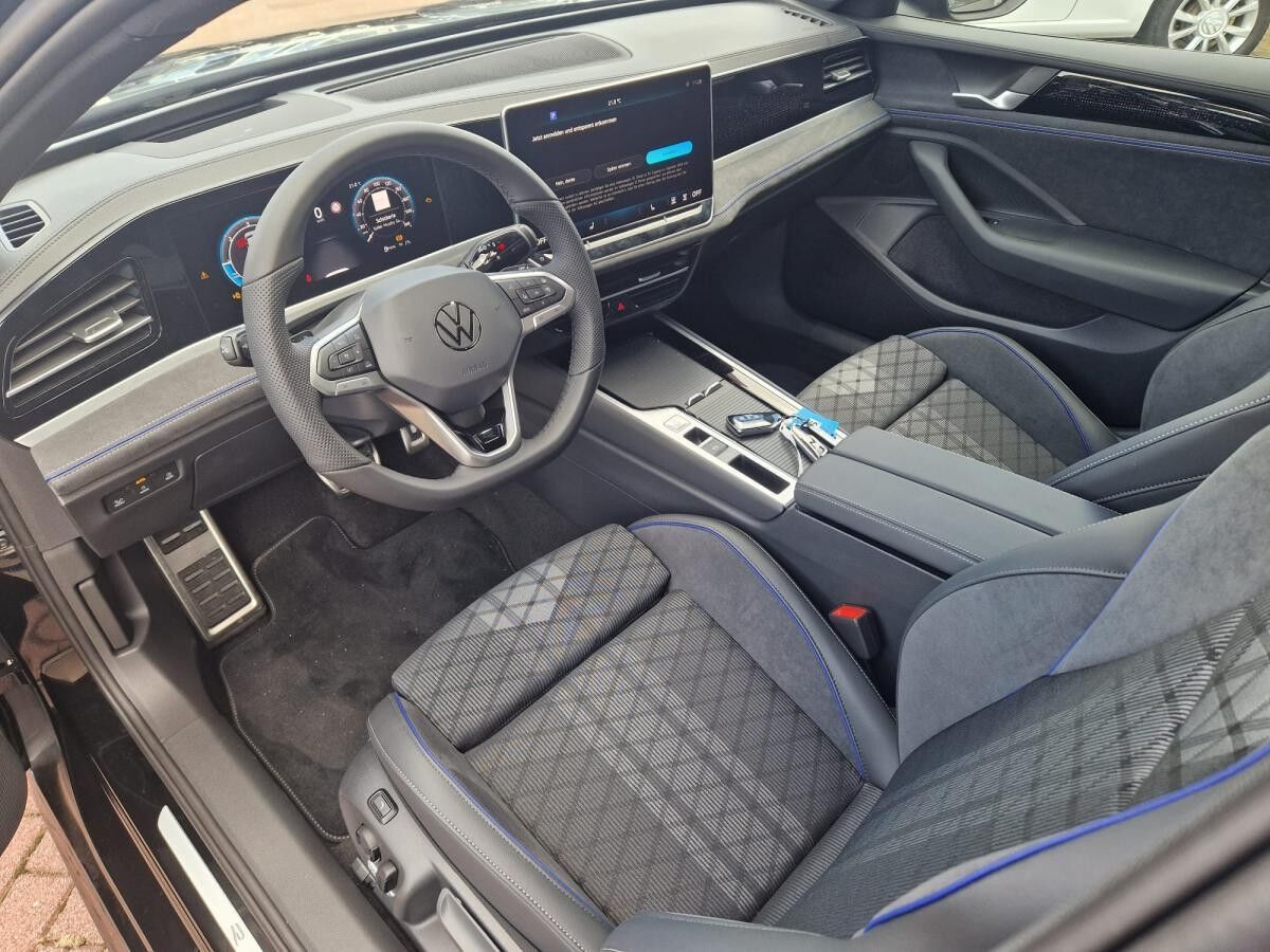 Volkswagen Passat Variant R-Line 2,0 l TDI SOFORT VERFÜGBAR!