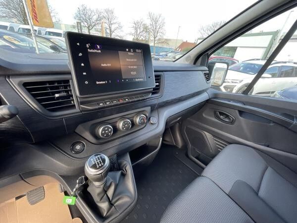 Renault Trafic DoKa 6-Sitzer dCi150 L2H1 2xSchiebetür