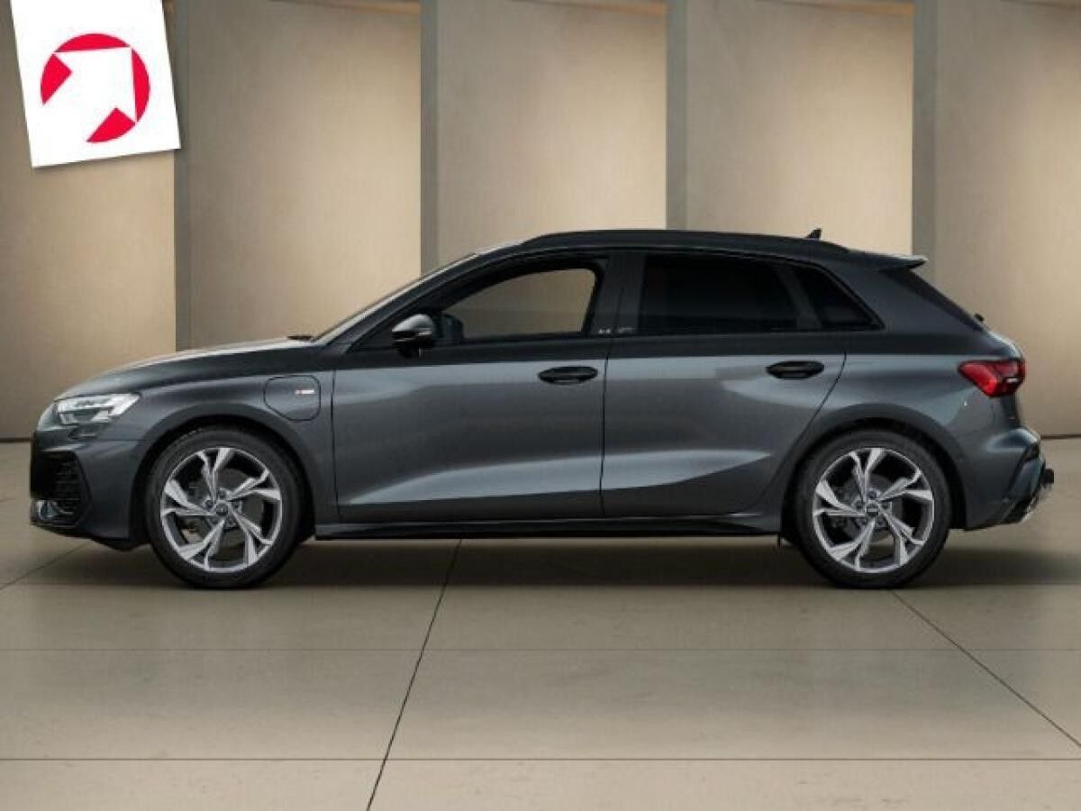 Audi A3 Sportback S line TFSI e S tronic*0,5%*AHK*ACC Audi A3 Sportback S line TFSI e S tronic*0,5%*AHK*ACC