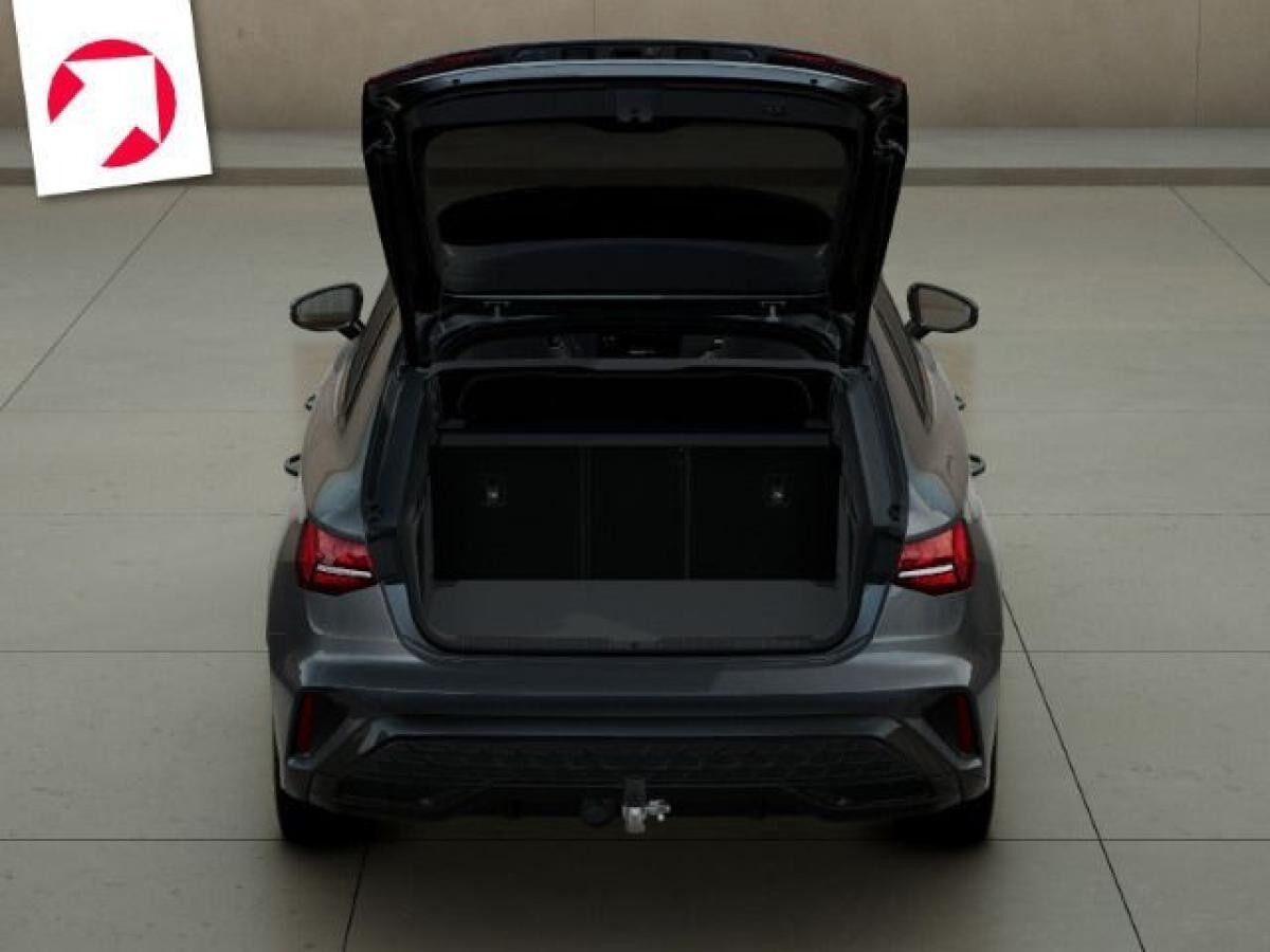 Audi A3 Sportback S line TFSI e S tronic*0,5%*AHK*ACC Audi A3 Sportback S line TFSI e S tronic*0,5%*AHK*ACC