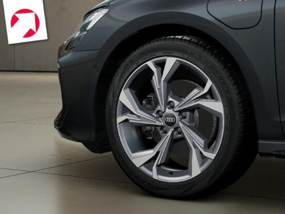 Audi A3 Sportback S line TFSI e S tronic*0,5%*AHK*ACC Audi A3 Sportback S line TFSI e S tronic*0,5%*AHK*ACC