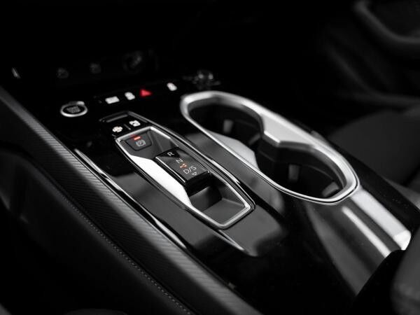 Audi A6 Avant TFSI S tronic *Martrix/ACC/S line/uvm.*