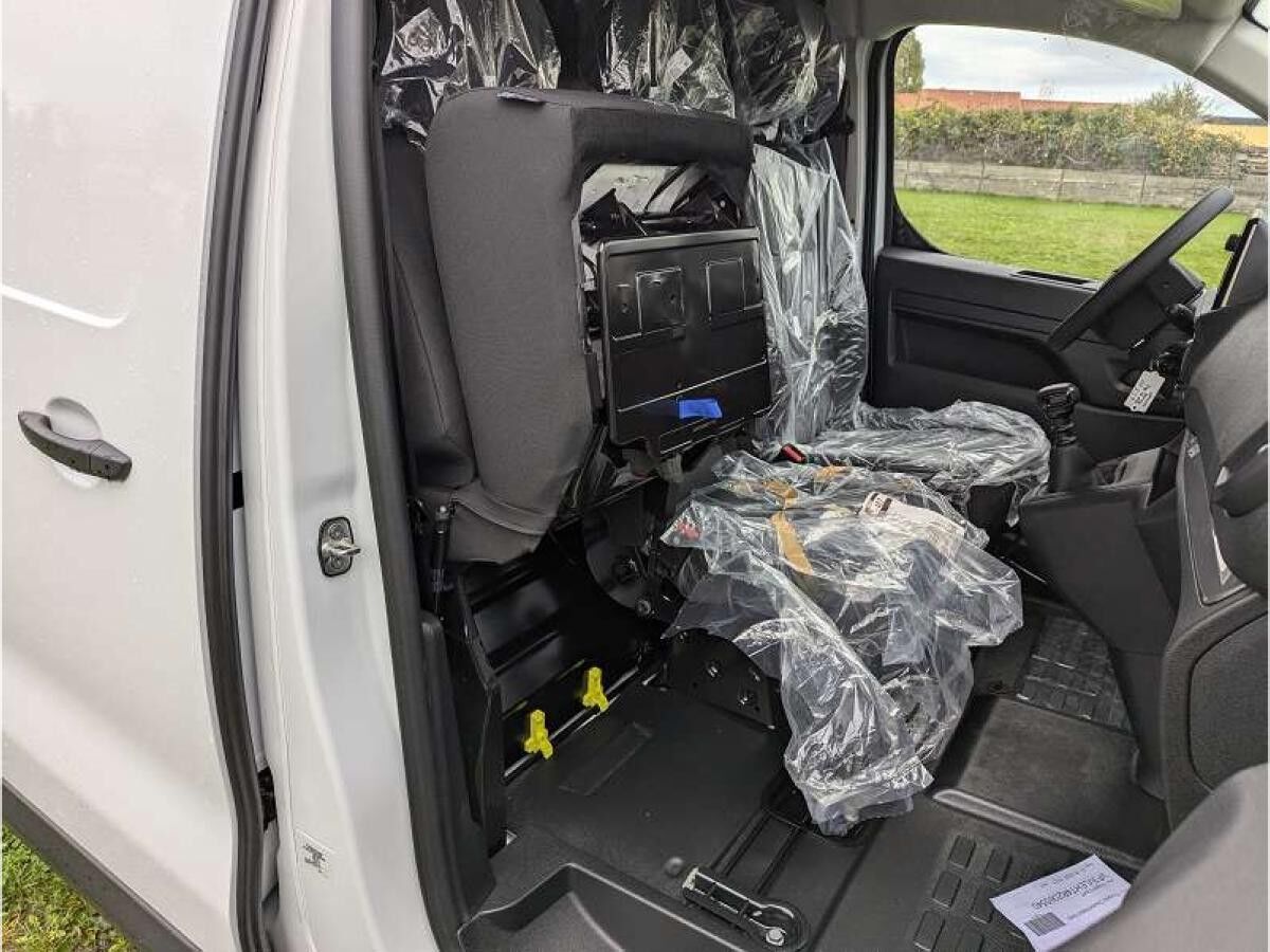 Peugeot Expert Kasten Lang 2.0 HDi 145 EAT8 LED Rückfahrkam. Temp PDC Berganfahrass.