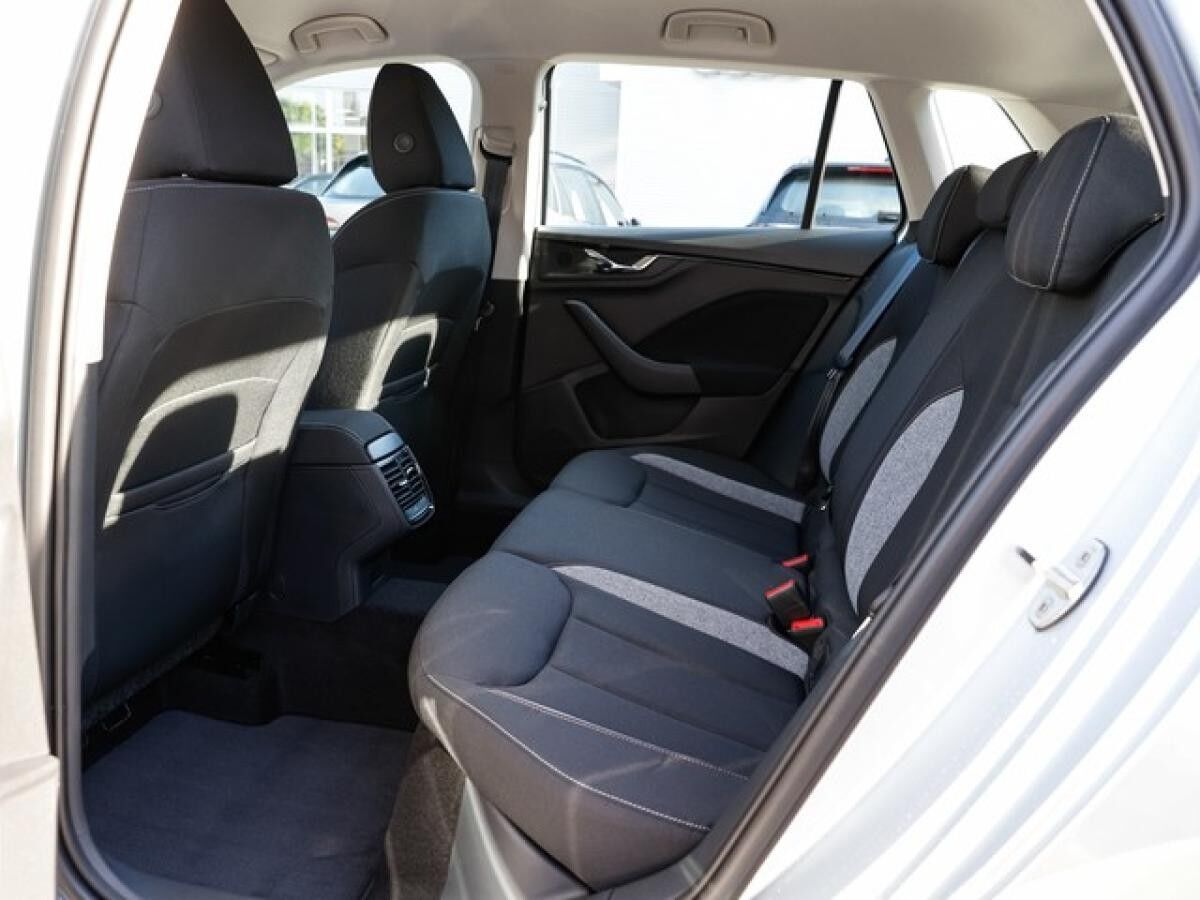 Skoda Kamiq Tour 1.0 TSI 6-Gang-Schaltgetriebe