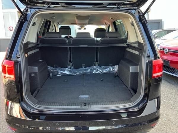 Volkswagen Touran 1.5 TSI Move DSG 7-SITZE NAVI SHZ PDC LM