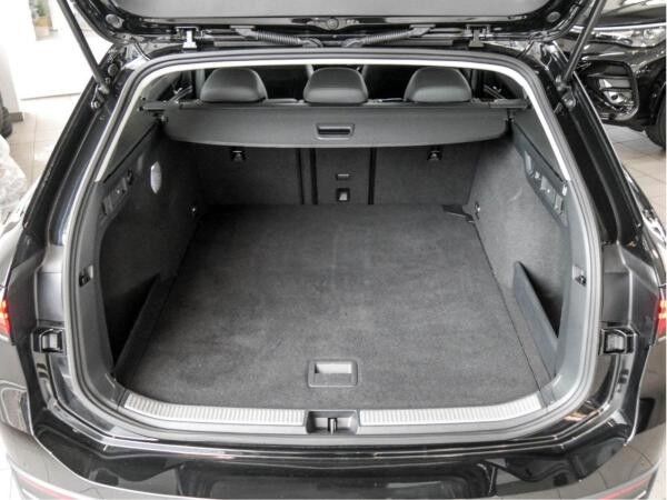 Volkswagen Passat Business 1.5 eTSI DSG ACC AHK Ergo Active NAVI Side Assist