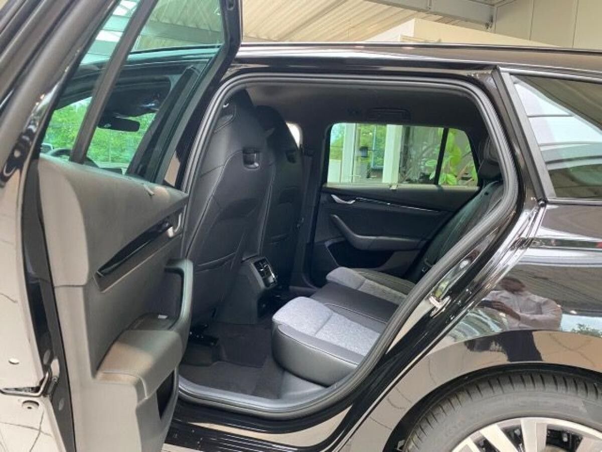 Skoda Octavia Combi Sportline 1,5 TSI 6-Gang-Schaltgetriebe Sofort Verfügbar