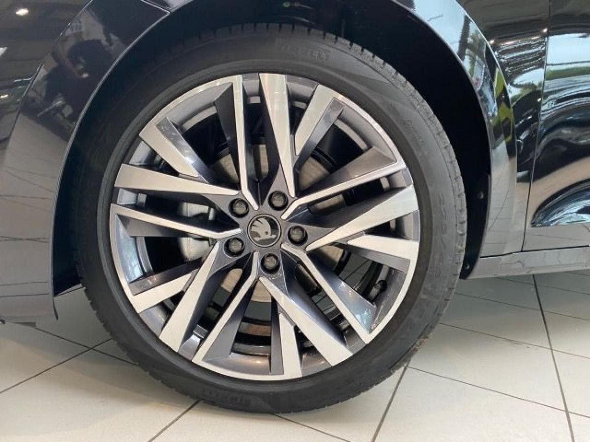 Skoda Octavia Combi Sportline 1,5 TSI 6-Gang-Schaltgetriebe Sofort Verfügbar