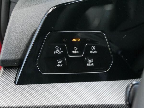 Volkswagen Golf R-Line 1.5 eTSI AreaView LED-Plus Kamera