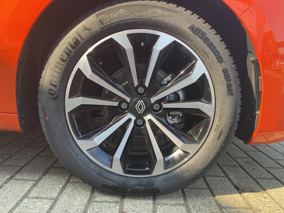 Renault Clio KISS TCe 90 360°Ka. Navi Sitzheiz