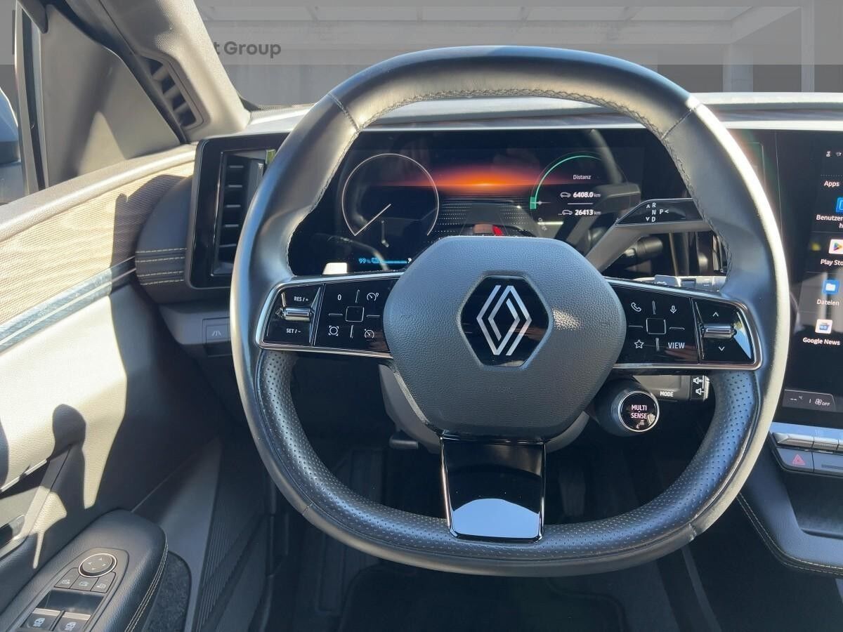 Renault Megane E-Tech E-TECH 220 Iconic E-Tech