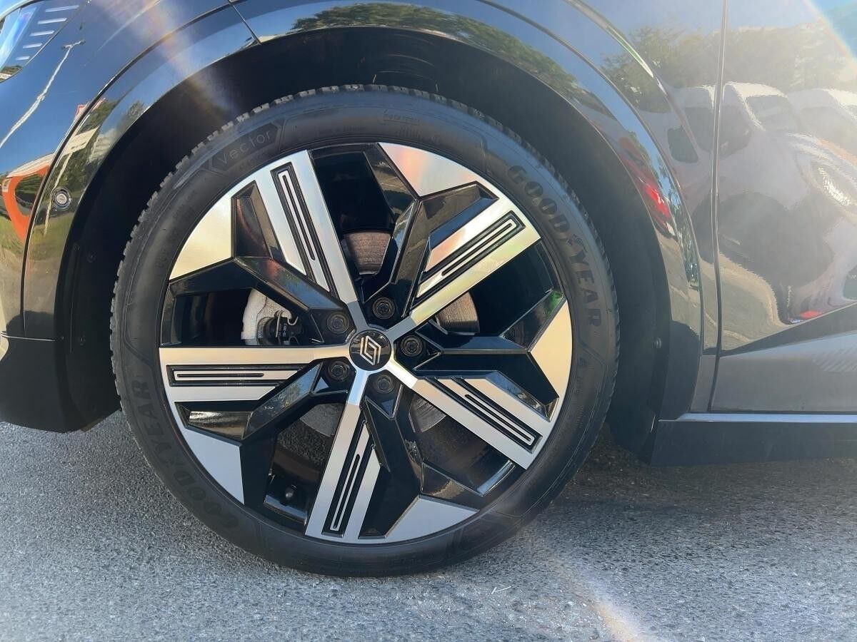 Renault Megane E-Tech E-TECH 220 Iconic E-Tech