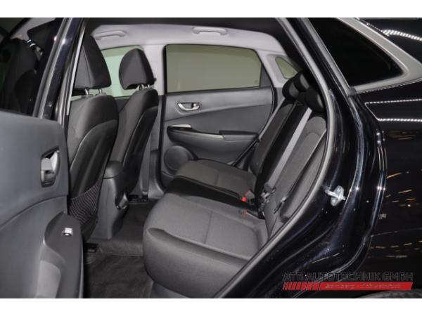 Hyundai KONA Elektro 100kWh ADVANTAGE-Paket SOH 97,6% 2WD Navi Soundsystem LED ACC
