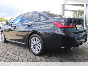 BMW 330 i xDrive Limo/M-Sport/Head-Up/360°/ACC/HiFi/Adapt.LED/Akustikvergl.