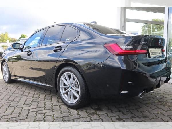 BMW 330 i Limo/M-Sport/Head-Up/360°/ACC/HiFi/Adapt.LED/Akustikvergl.