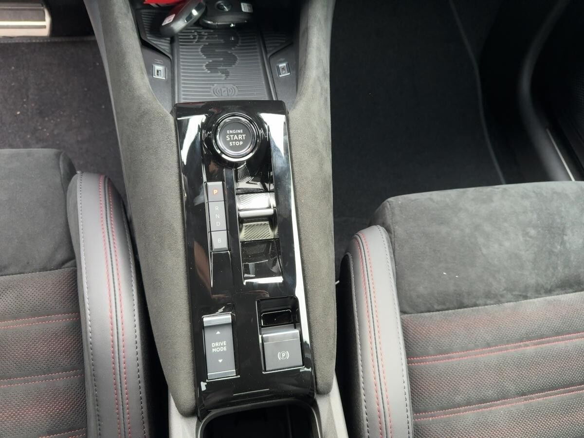 Alfa Romeo Junior Elettrica 280PS VELOCE