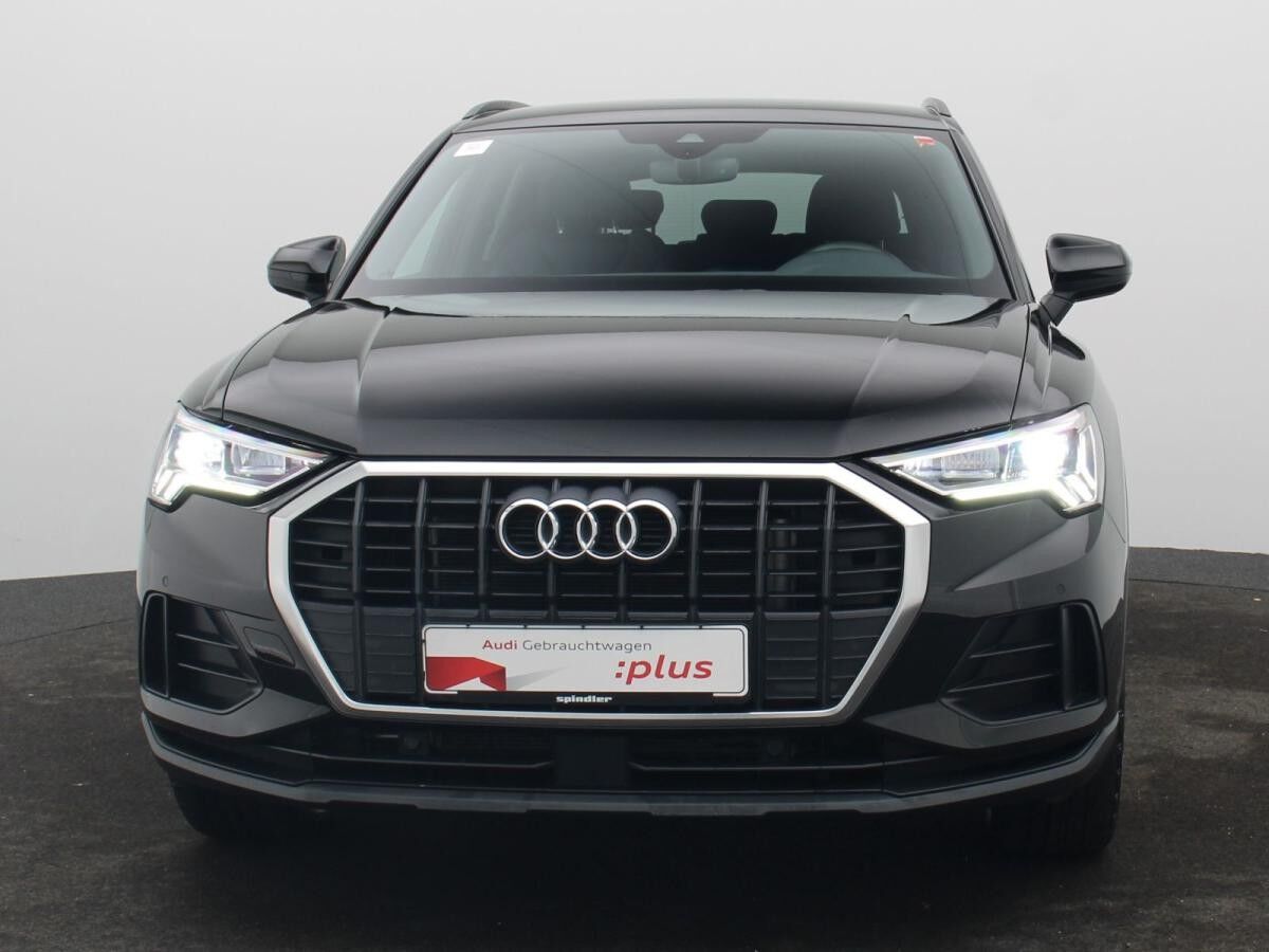 Audi Q3 S-Line 45 TFSIe S-tronic/ LED, ACC, Navi, AHK