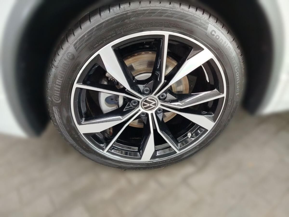 Volkswagen Tiguan Allspace 2.0 TDI DSG R-Line 4Motion IQ.Light Navi ACC LaneAssist