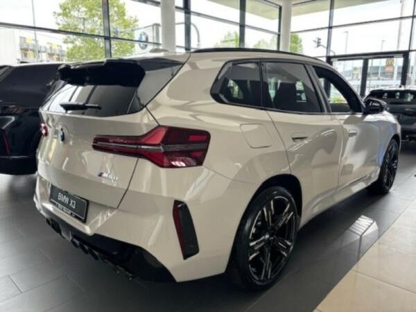 BMW X3 M50 xDrive -VORFÜHRER mit 23% inkl. Winterräder Okt. - Apr. 26  BESCHREIBUNG LESEN