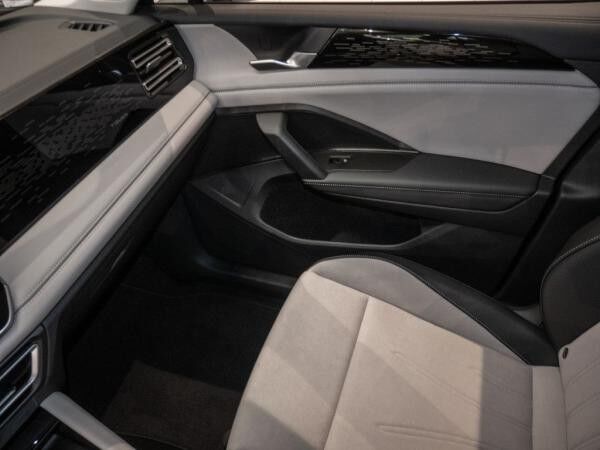 Volkswagen Tiguan Elegance 1,5 l eTSI DSG *BIS 31.12.*🏷️