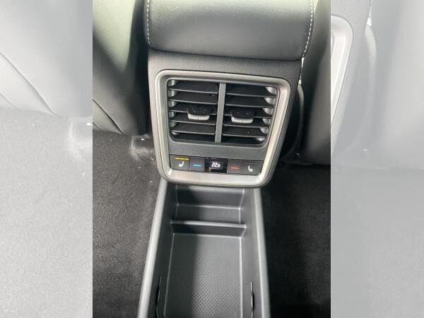 Skoda Elroq Skoda Elroq 85 **PRIVAT**SOFORT** l 4xSHZ l AHK l CAM l MATRIX l NAV l STHZ l WÄPU l DAB l CANTON l