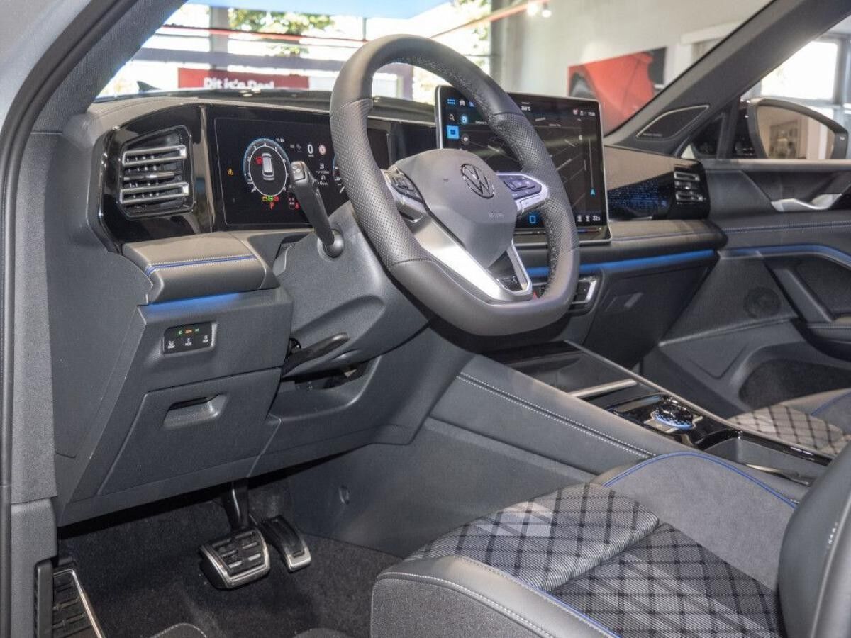 Volkswagen Tiguan R-Line 2,0 l TSI 4M DSG *BIS 31.12.*🏷️