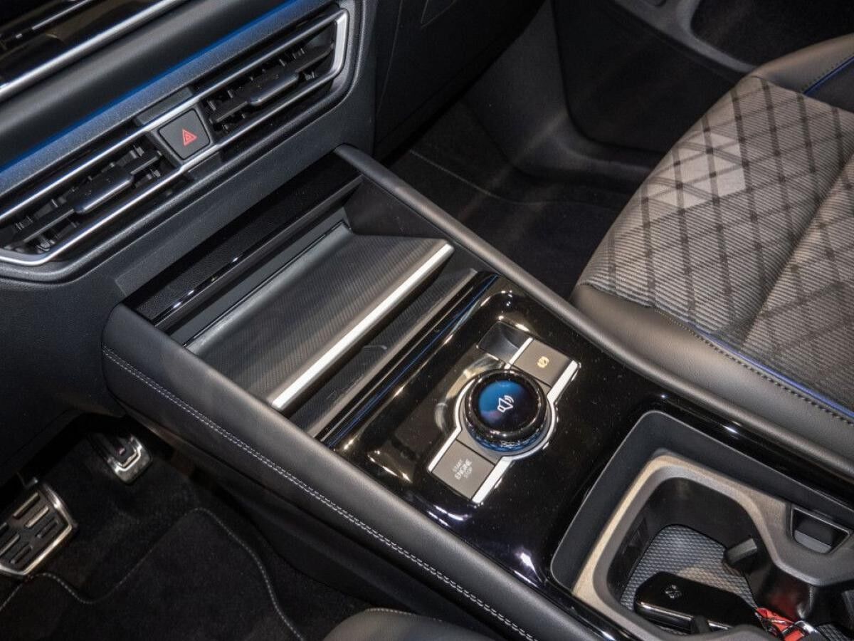 Volkswagen Tiguan R-Line 2,0 l TSI 4M DSG *BIS 31.12.*🏷️