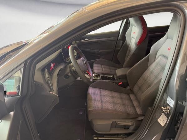 Volkswagen Golf GTI //  Panoramadach/IQ.Light/Harman/Keyless/ ⭐