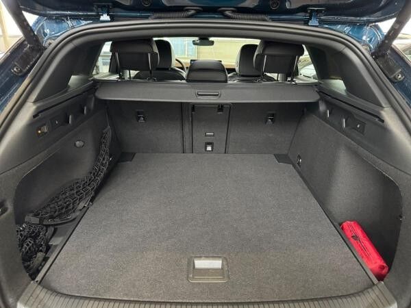 Volkswagen ID.7 Pro NAV*360°KAM*WÄRMEPUMPE*CARPLAY