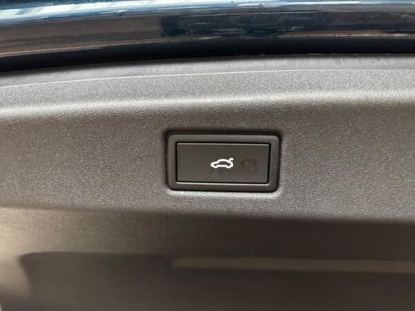 Volkswagen ID.7 Pro NAV*360°KAM*WÄRMEPUMPE*CARPLAY