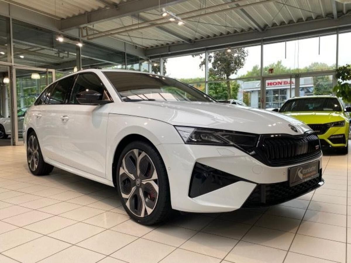 Skoda Octavia Combi RS 2,0 TSI 7-Gang-DSG Sofort Verfügbar