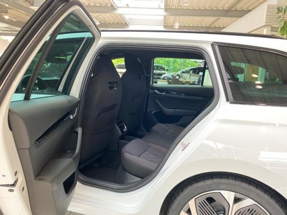 Skoda Octavia Combi RS 2,0 TSI 7-Gang-DSG Sofort Verfügbar