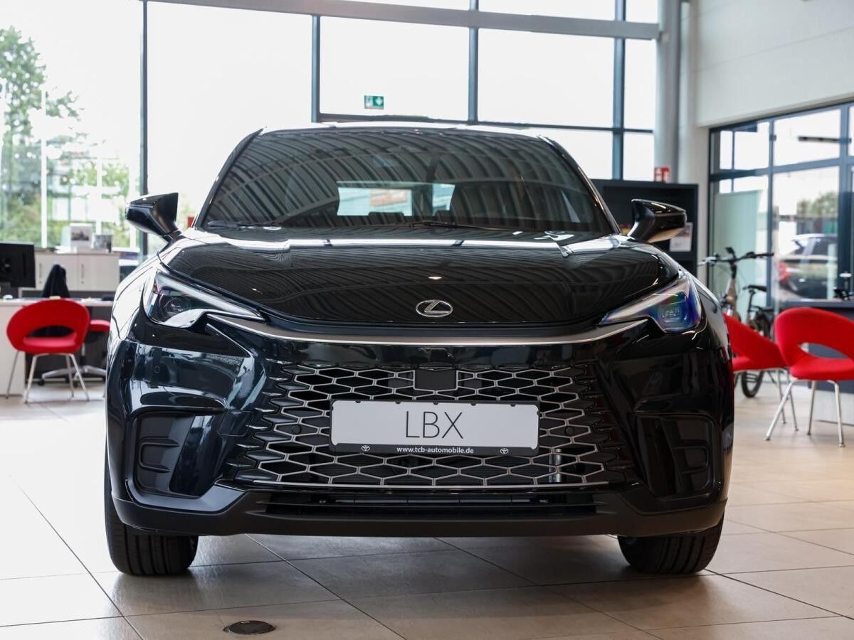 Lexus LBX Komfort-Paket "sofort Verfügbar"