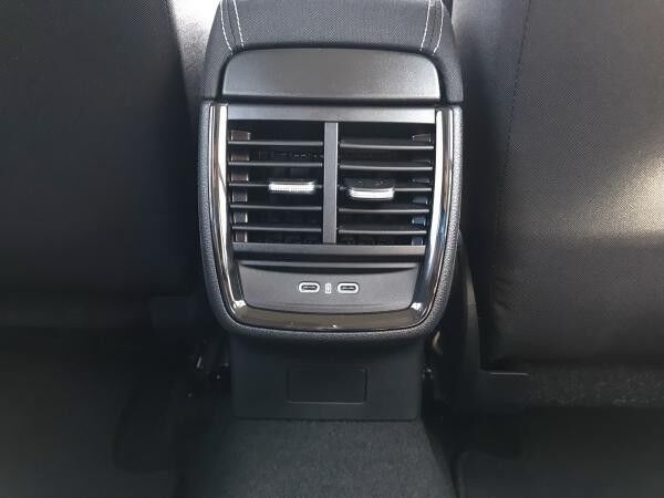 Skoda Kamiq 1.0 TSI DSG Essence *GEWERBE*SOFORT* l LED l KLIMA l PDC l DAB l SHZ