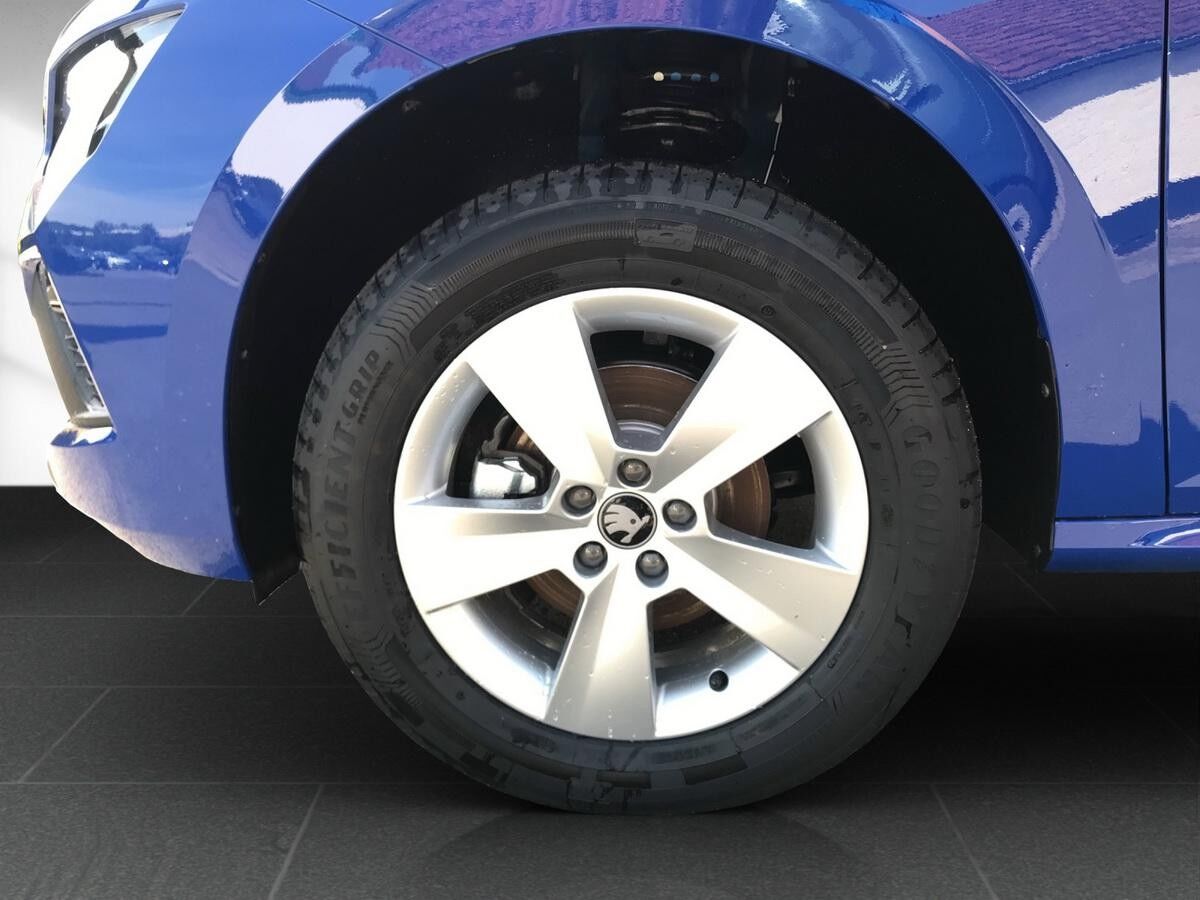 Skoda Kamiq 1.0 TSI DSG Essence *PRIVAT*SOFORT* l LED l KLIMA l PDC l DAB l SHZ