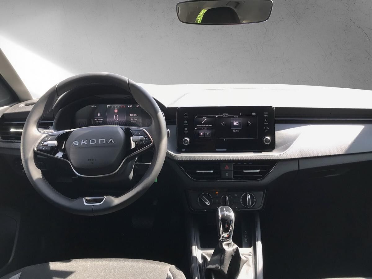 Skoda Kamiq 1.0 TSI DSG Essence *PRIVAT*SOFORT* l LED l KLIMA l PDC l DAB l SHZ