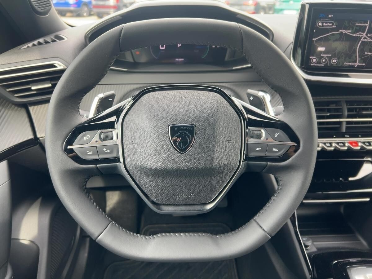 Peugeot 2008 Business Benzin 100 - Navi,Kamera,Sitzheizung