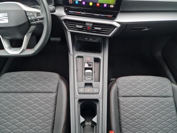 Seat Leon Sportstourer 1.5 eTSI FR ACC AUT DynLicht