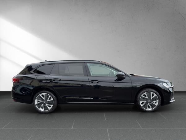 Skoda Superb Combi 1.5 TSI iV Selection *GEWERBE*SOFORT*0,5%* l AHK l MATRIX l 4x SHZ l NAV l