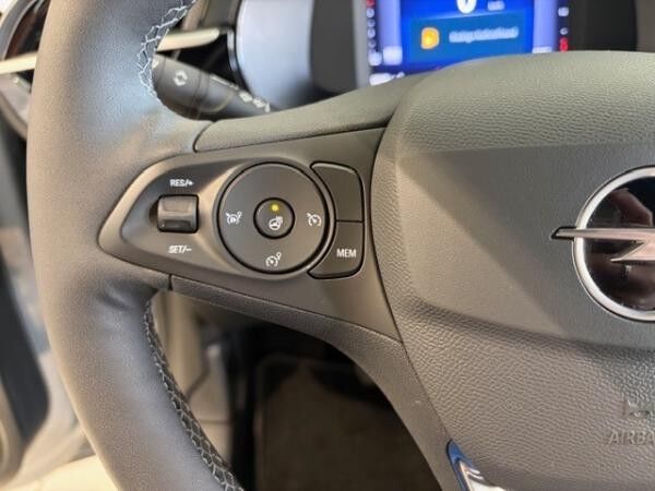 Opel Corsa F 1.2T Rückfahrkamera,Sitzheizung,Tempomat