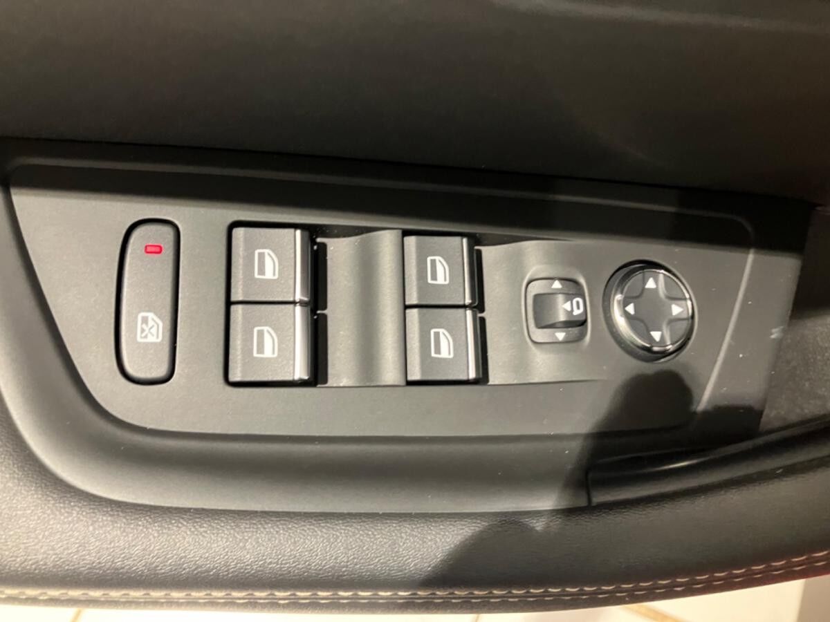 Peugeot 508 1.2PureTech Navi,Rückfahrkamera,WirelessCharg