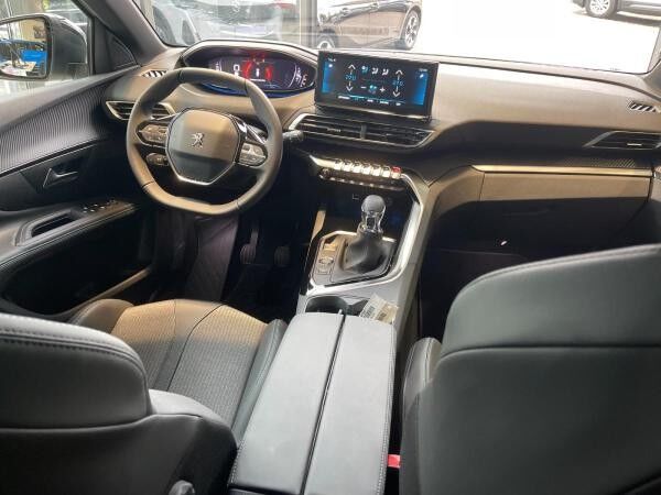 Peugeot 5008 1.2 PureTech 130 Allure Pack LED+Navi+SHZ
